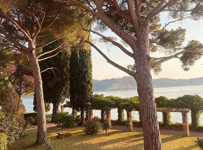 Szálloda Tartini Strunjan